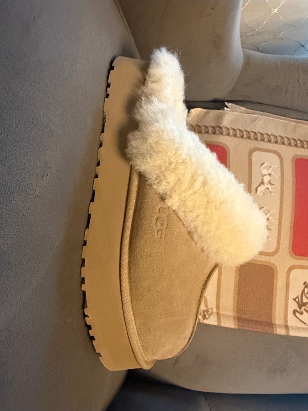 UGG Women's Cream Faux-Shearling Slip-On Slippers - Picture 2 of 7